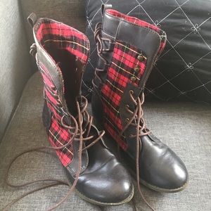 *SOLD* Plaid & Brown Leather Lace-Up Combat Boots